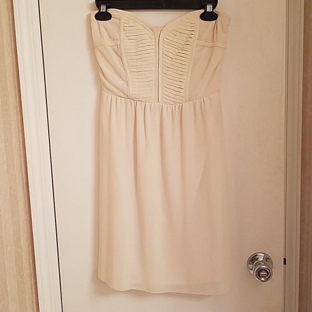 Strapless dress